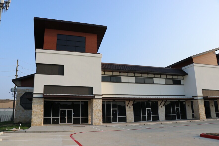 More Photos Of 9889 United Drive, Houston Office For Lease