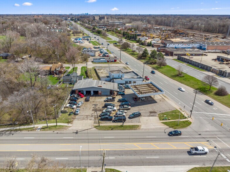 More Photos Of 2617 Middlebelt Rd, Inkster Auto Repair For Lease