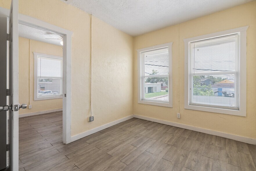 More Photos Of 8221 Brumblay St, Houston Multifamily For Sale