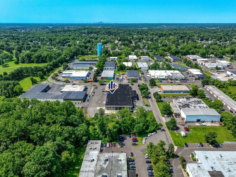 More Photos Of 109 Pike Cir, Huntingdon Valley Light Manufacturing For Sale