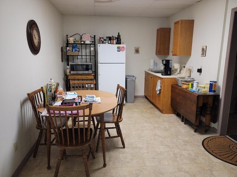 More Photos Of 107 Broadway St, Fort Meade Office For Sale