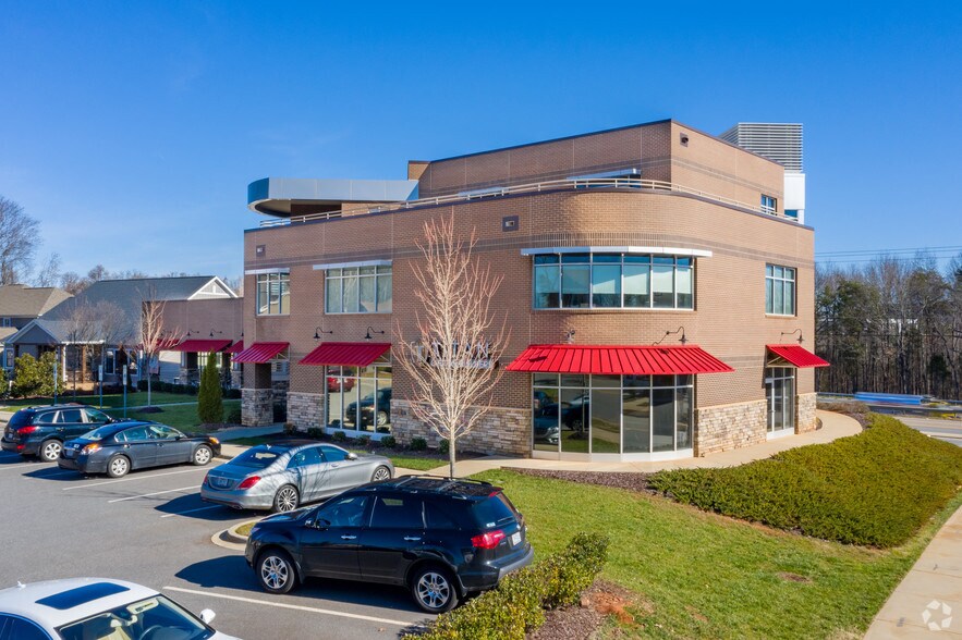 More Photos Of 331 Alcove Rd, Mooresville Medical For Lease