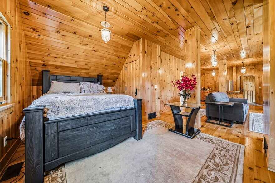 More Photos Of 3126 Mennonite Rd, Mantua Sports And Entertainment For Sale