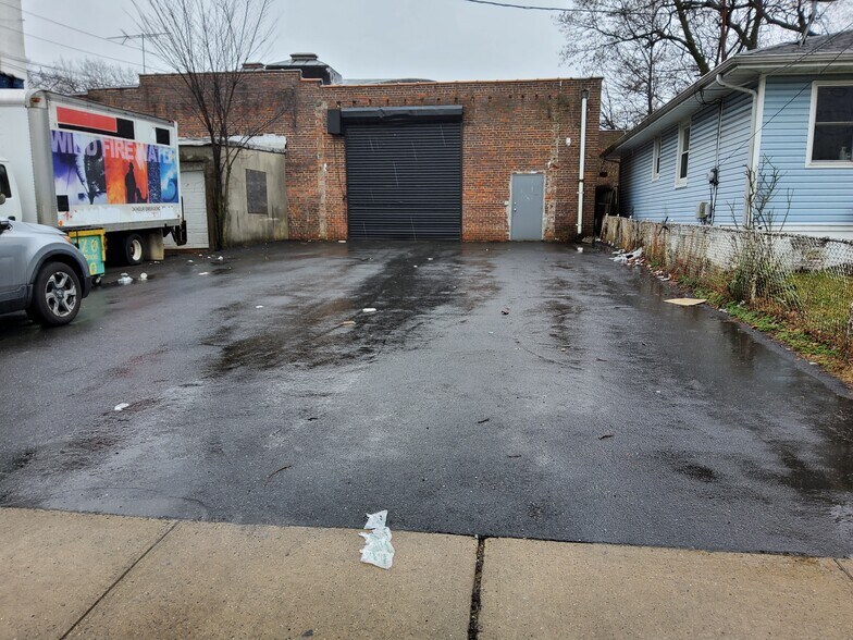More Photos Of 1304 N Broad St, Hillside Warehouse For Lease