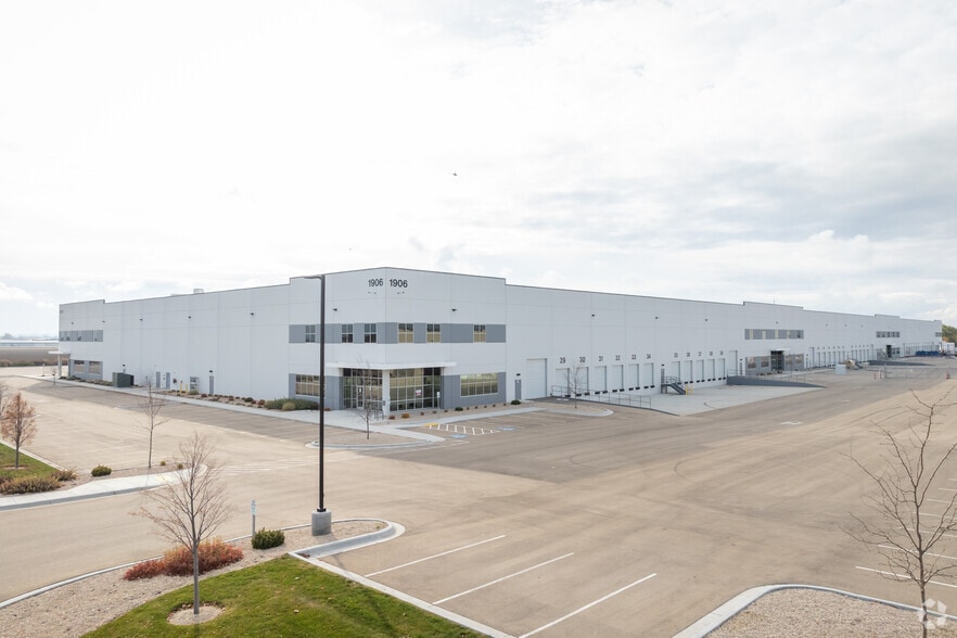 More Photos Of 1906 Smeed Pkwy, Caldwell Warehouse For Lease