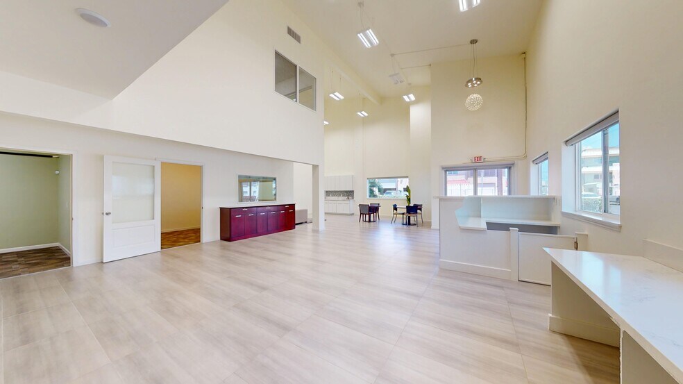 More Photos Of 524 Mokauea St, Honolulu Warehouse For Lease