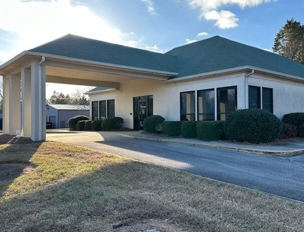 More Photos Of 5281 Cleveland Hwy, Clermont Office For Sale