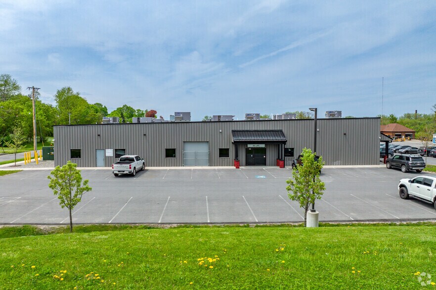 More Photos Of 1707 Oriskany St W, Utica Freestanding For Sale