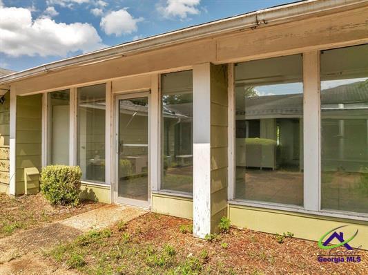 More Photos Of 512 Sumter St, Montezuma Medical For Sale