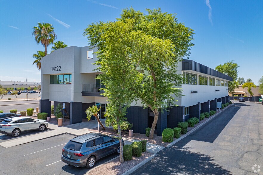 More Photos Of 14122 W McDowell Rd, Goodyear Office For Sale