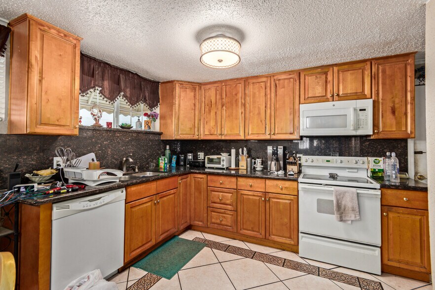 More Photos Of 8008 E Main St, Mesa Hotel For Sale