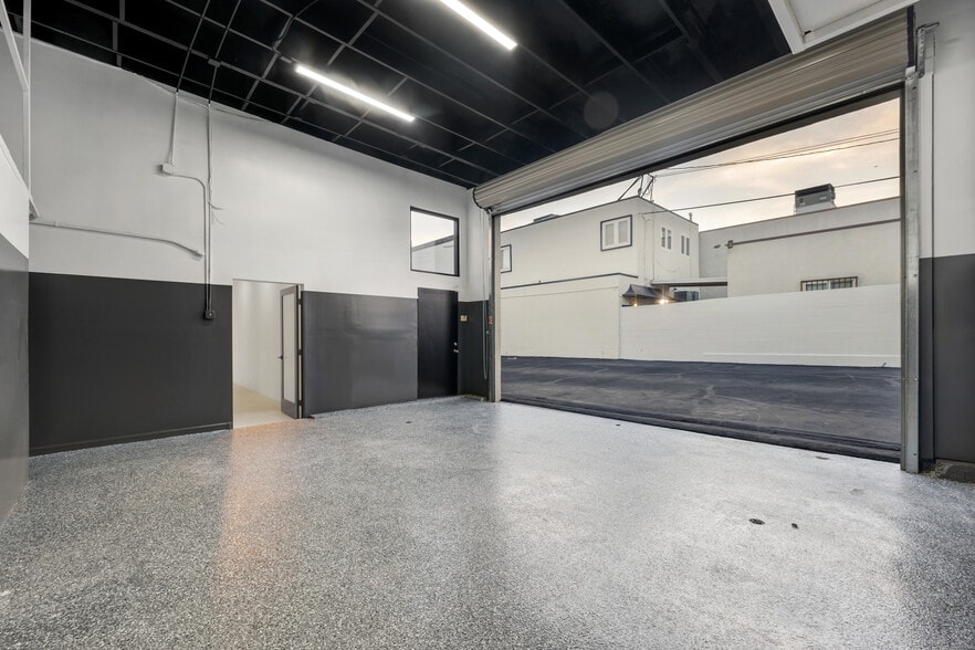 More Photos Of 17733 Chatsworth St, Granada Hills Auto Repair For Lease