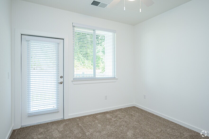 More Photos Of 6800 White Horse Rd, Greenville Apartments For Sale