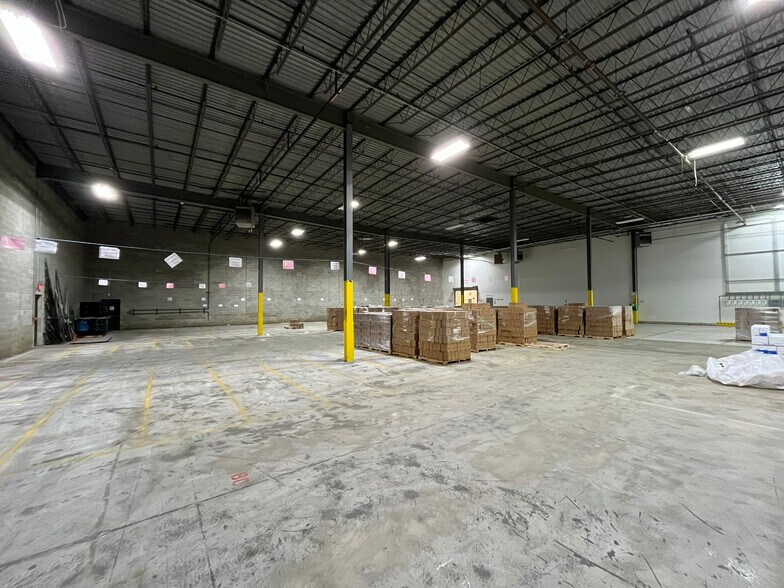 More Photos Of 1120 W Exchange Ave, Chicago Warehouse For Lease
