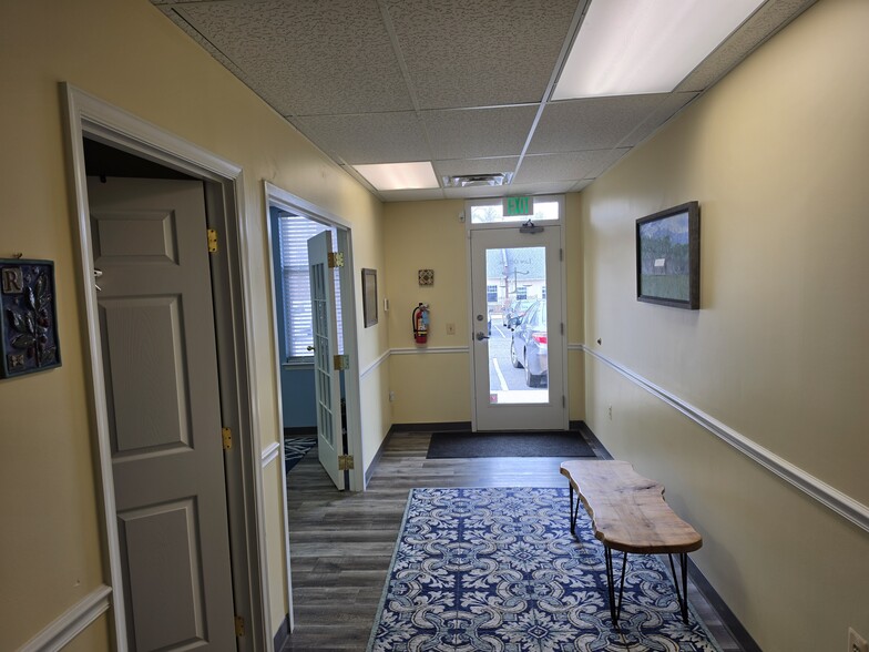 More Photos Of 3140 W Ward Rd, Dunkirk Medical For Lease