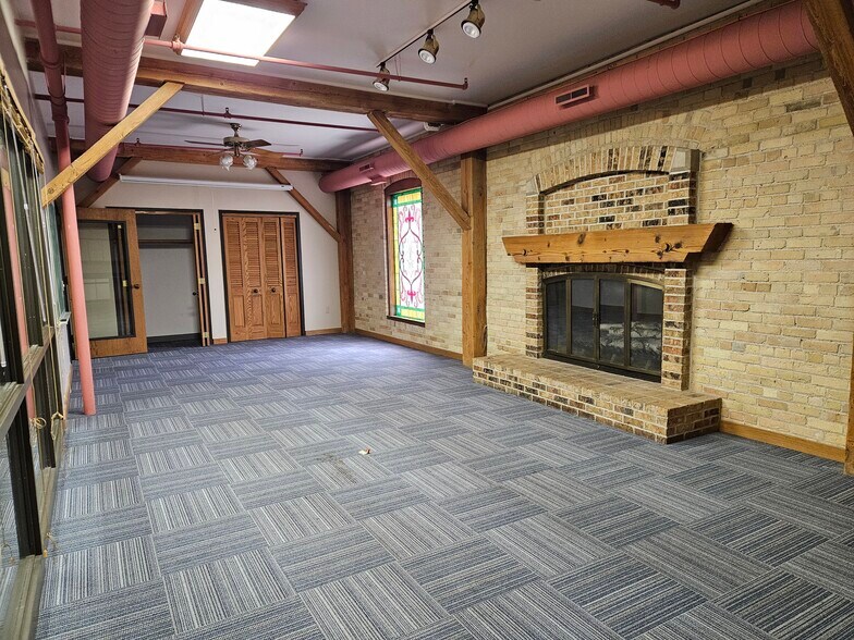 More Photos Of 500 S Hamilton St, Saginaw Medical For Sale