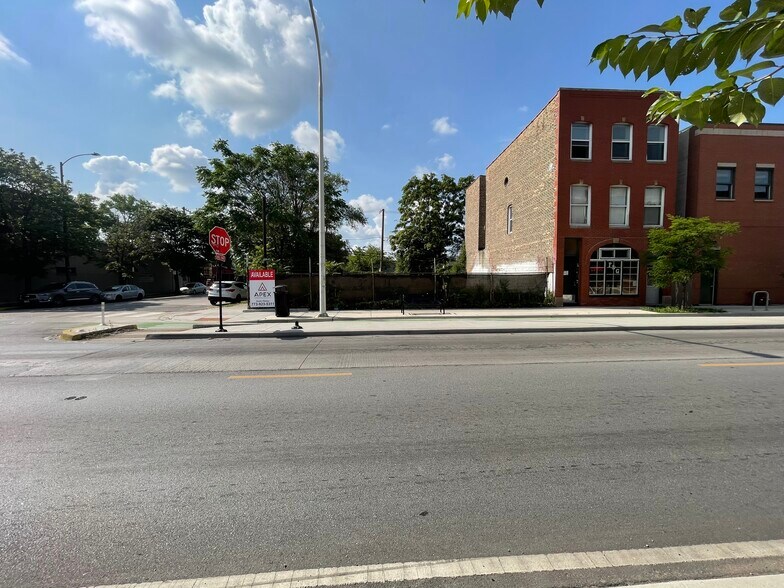 Primary Photo Of 2101 W Grand Ave, Chicago Land For Lease