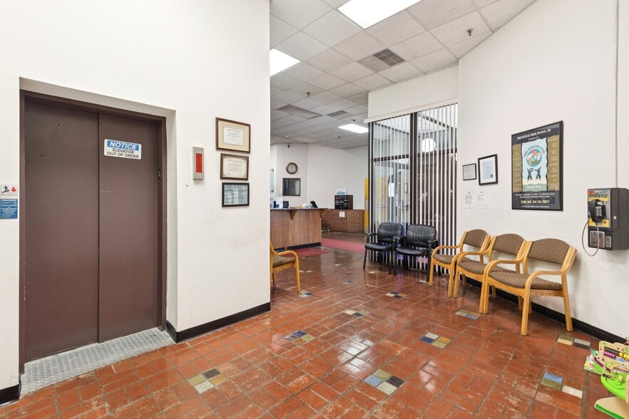 More Photos Of 4225-4231 Chestnut St, Philadelphia Medical For Sale