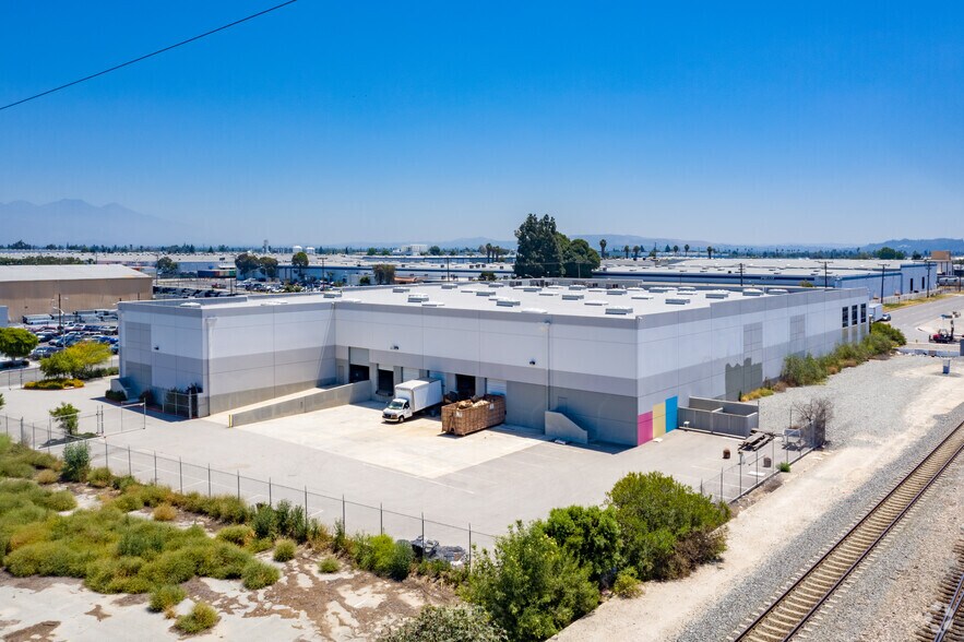 More Photos Of 13001 Temple Ave, City of Industry Warehouse For Lease
