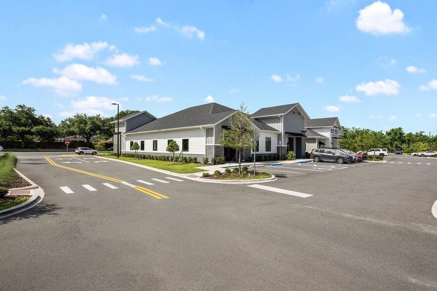 More Photos Of 12283 Stoneybrook West Pky, Winter Garden Storefront Retail Office For Lease