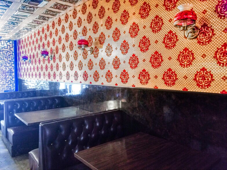 More Photos Of 2147-2159 N Texas St, Fairfield Restaurant For Lease