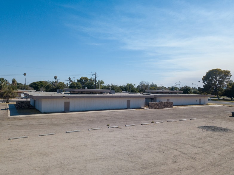 More Photos Of 500 N Broadway Ave, Blythe Medical For Sale