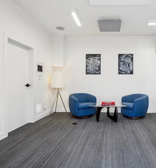 More Photos Of 1217 S Railroad Ave, San Mateo Showroom For Sale