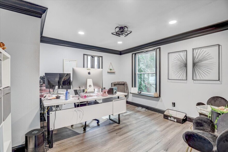 More Photos Of 11309 E US Highway 92, Seffner Flex For Sale