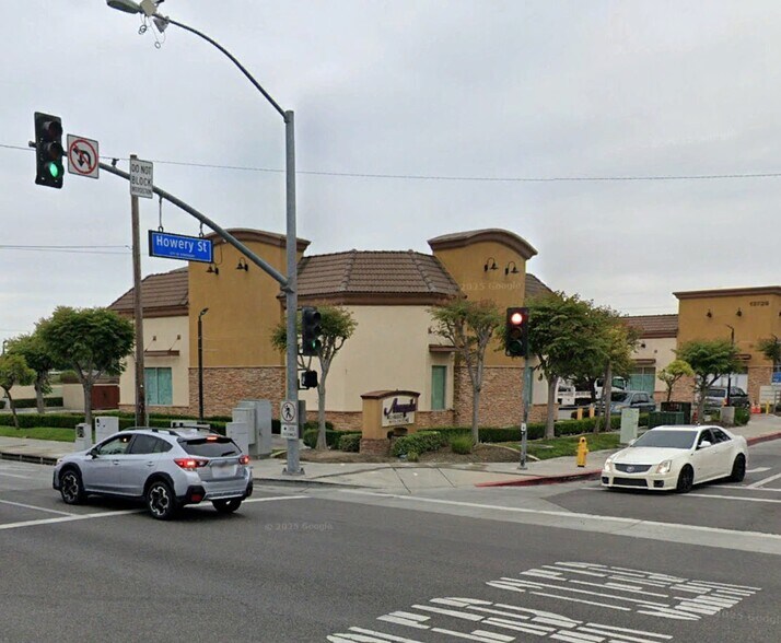 Primary Photo Of 13727-13733 Garfield Ave, Paramount Unknown For Lease