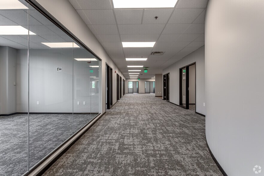 More Photos Of 579 Executive Campus Dr, Westerville Office For Sale