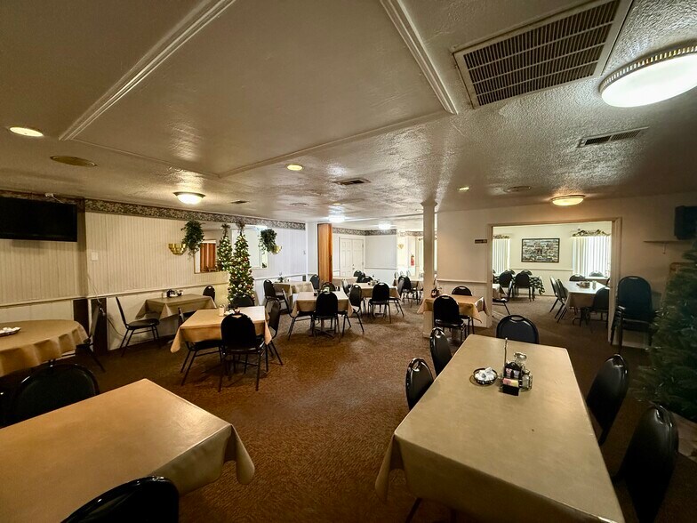 More Photos Of 101 W Boulevard, Williamston Restaurant For Sale