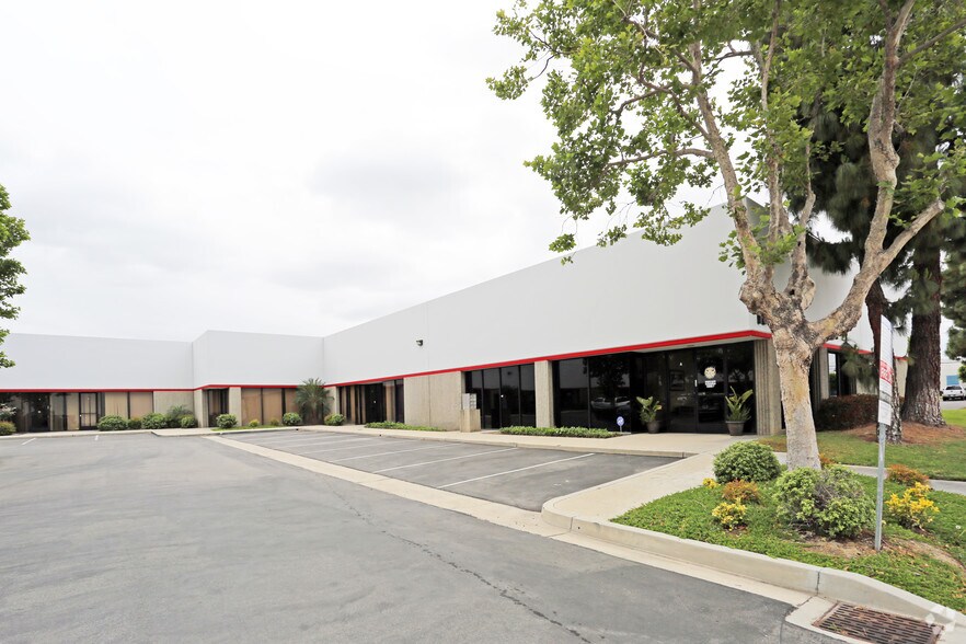 More Photos Of 1890 E Miraloma Ave, Placentia Unknown For Lease