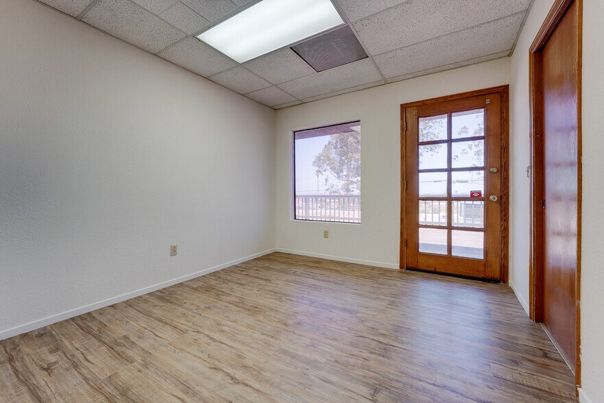 More Photos Of 1344 W 6th St, Corona Office For Sale