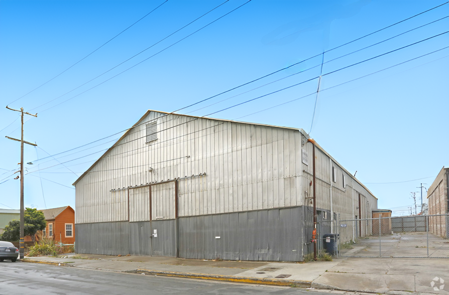 Primary Photo Of 347 Locust St, Watsonville Warehouse For Sale