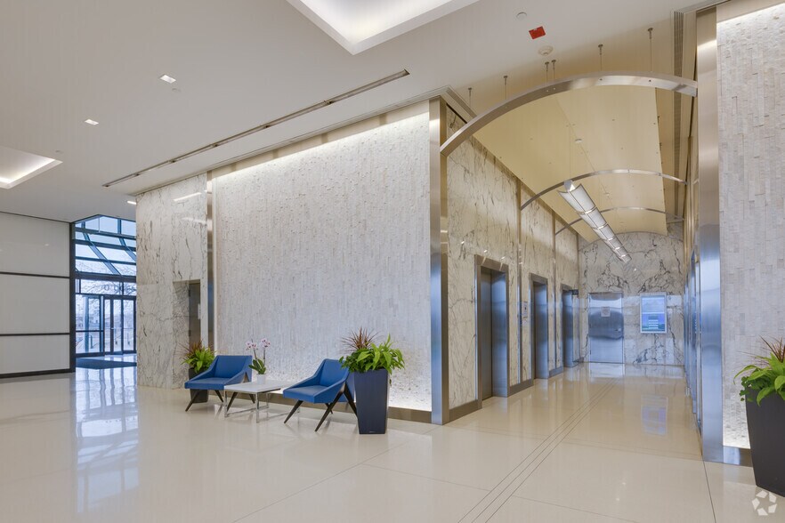 More Photos Of 1900 E Golf Rd, Schaumburg Office For Lease