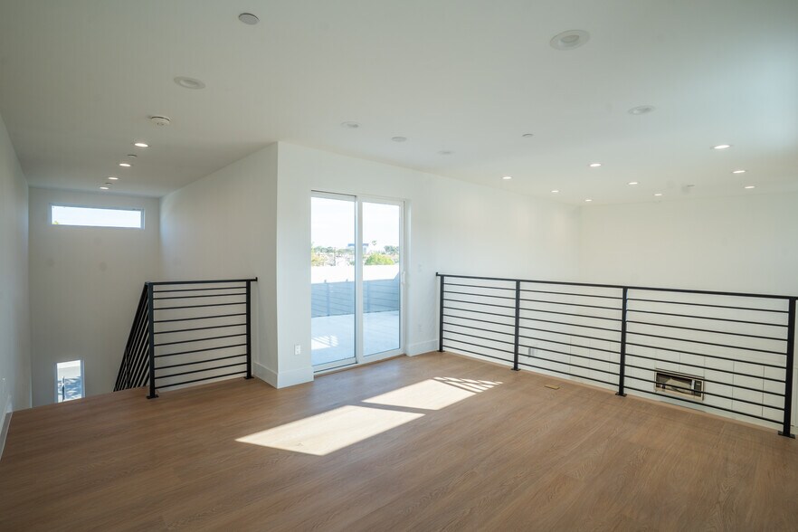 More Photos Of 2707 Ruhland Ave, Redondo Beach Multifamily For Sale