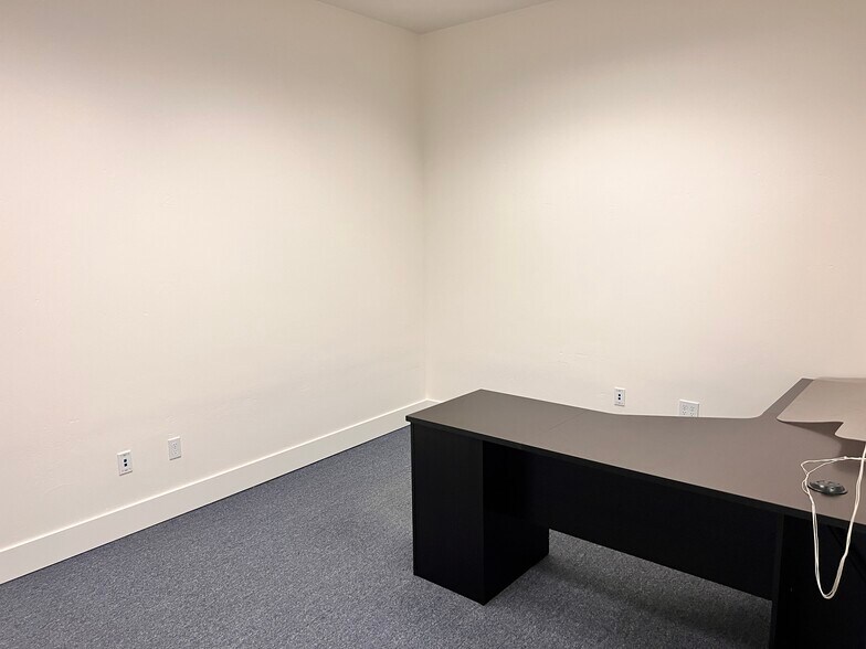 More Photos Of 2601 Skyway Dr, Santa Maria Office For Lease