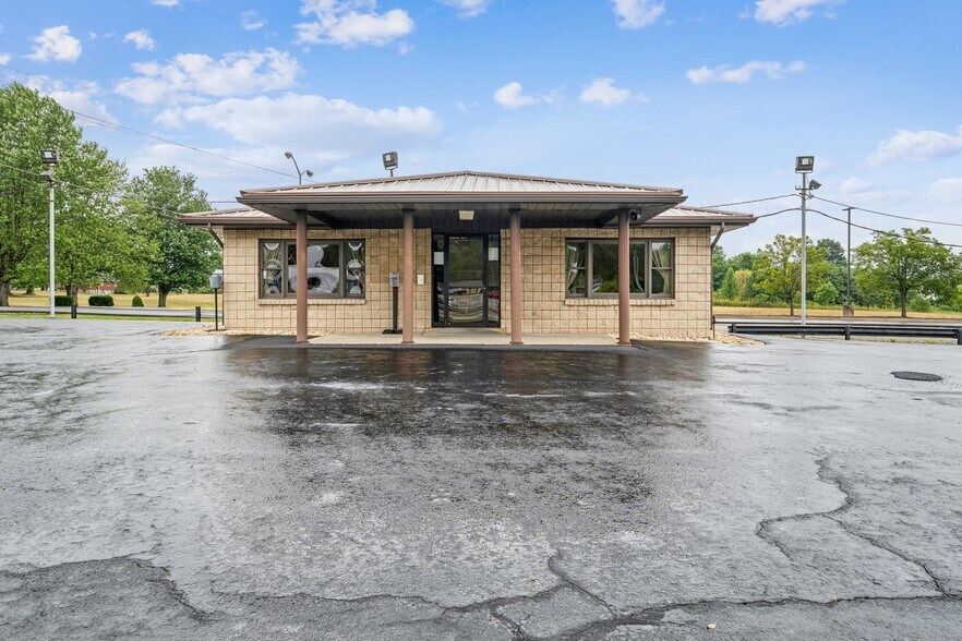 More Photos Of 123 Crossroads Rd, Scottdale Light Distribution For Sale