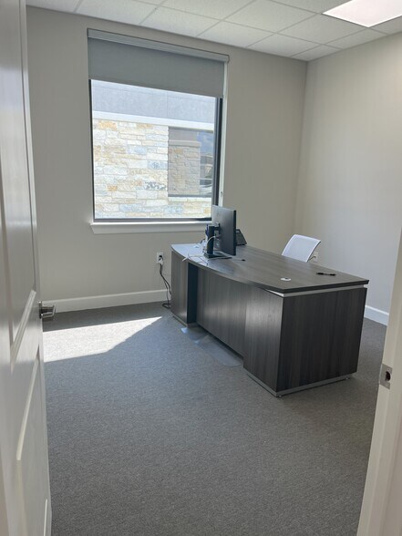 More Photos Of 25145 Star Ln, Katy Medical For Sale