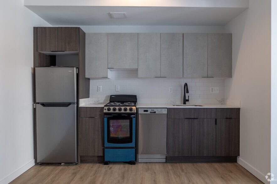 More Photos Of 240 Mack Ave, Detroit Apartments For Sale