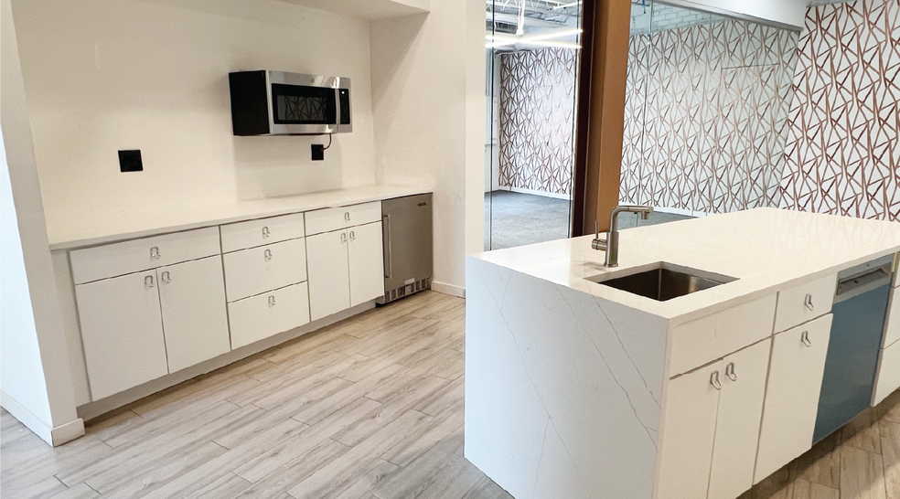 More Photos Of 600 E 132nd St, Bronx Manufacturing For Lease