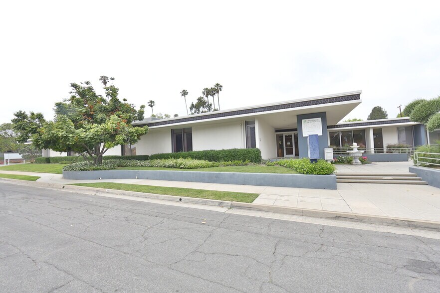 More Photos Of 415 Huntington Dr, San Marino Office For Sale