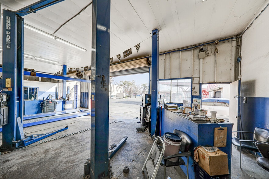 More Photos Of 1407 High St, Delano Carwash For Lease