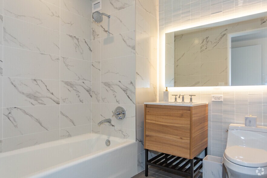 More Photos Of 199 2nd St, Mineola Apartments For Lease