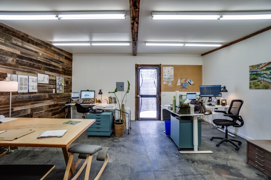 More Photos Of 3001 N North Coolidge Ave, Los Angeles Land For Sale