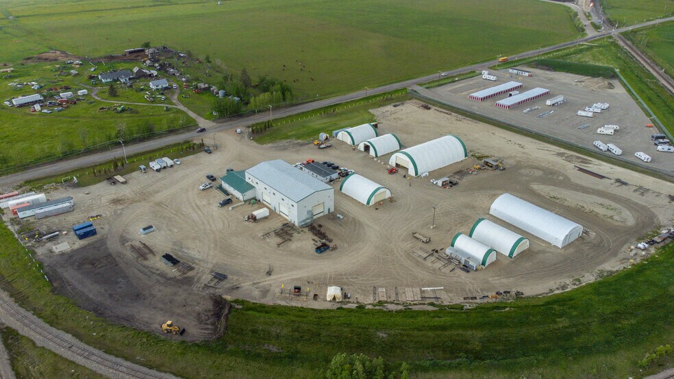 More Photos Of 3001 - 23 Street, Didsbury Distribution For Sale