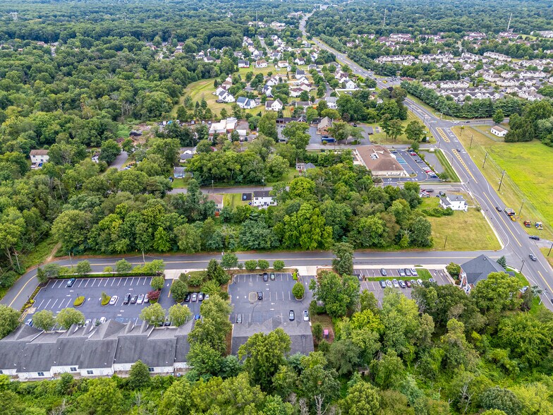 More Photos Of 1555 Ruth Rd, North Brunswick Office For Lease