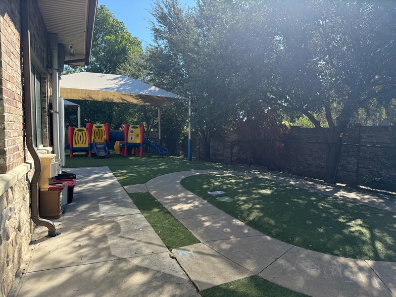 More Photos Of 7040 Independence Pky, Frisco Freestanding For Sale