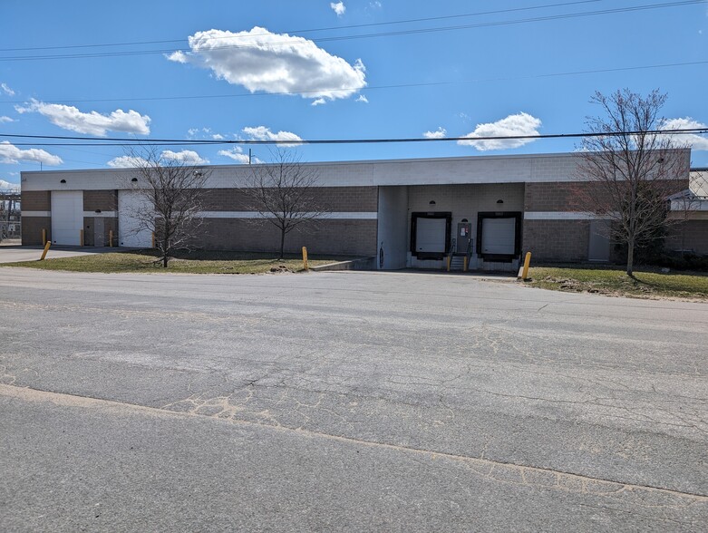 More Photos Of 2325 Sybrant Rd, Traverse City Warehouse For Lease