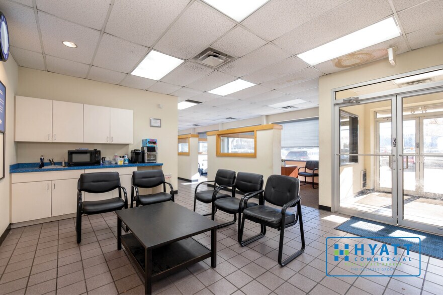 More Photos Of 8 8th Ave NW, Glen Burnie Auto Dealership For Sale